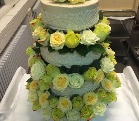 4-Stock mit echten Rosen